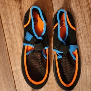 River shoes size 4/5